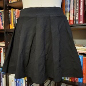 Forever 21 Black Pleated Mini Skirt